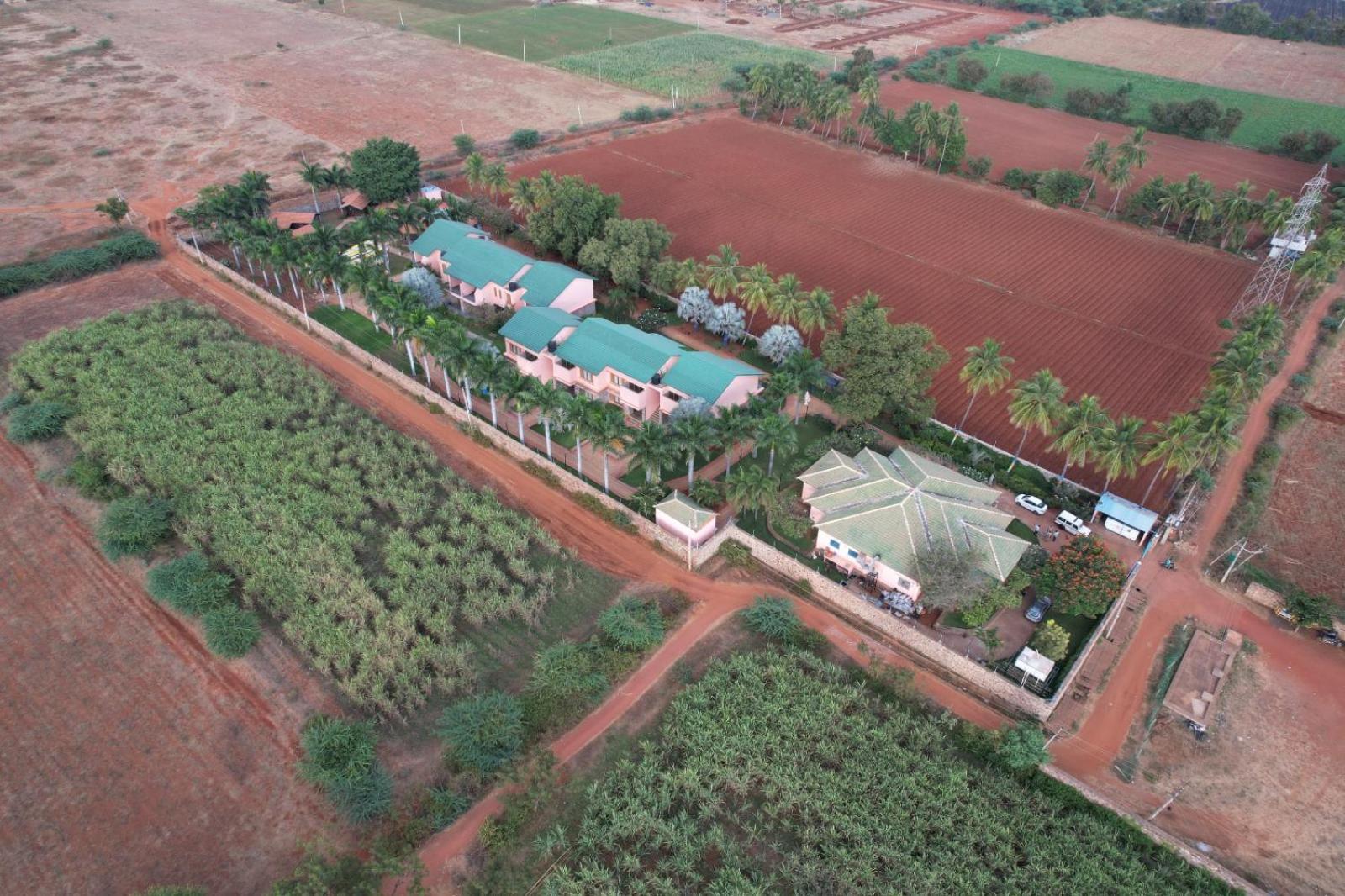 Krishna Heritage Resort Badami Luaran gambar